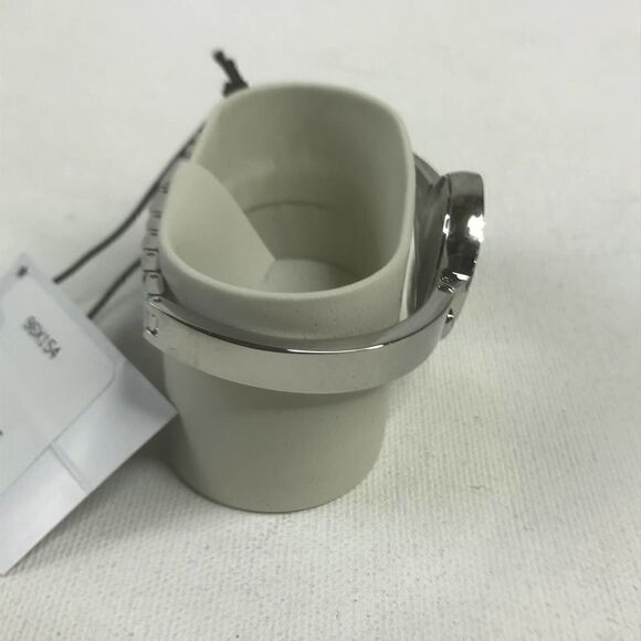 Bulova ladies Steel Watch and Halo NWT - Picture 8 of 8